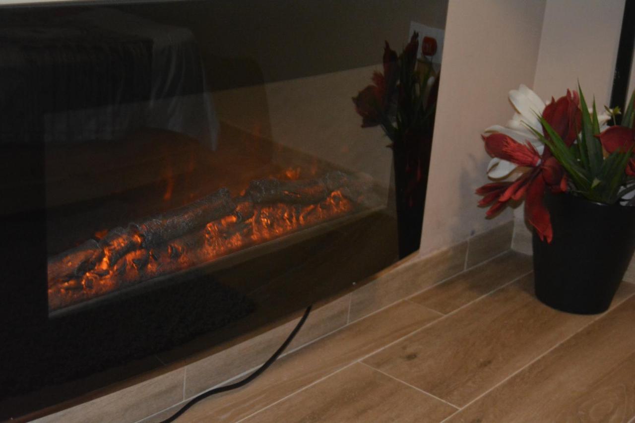Casa Rural La Zzinetina Con Jacuzzi Константіна Екстер'єр фото