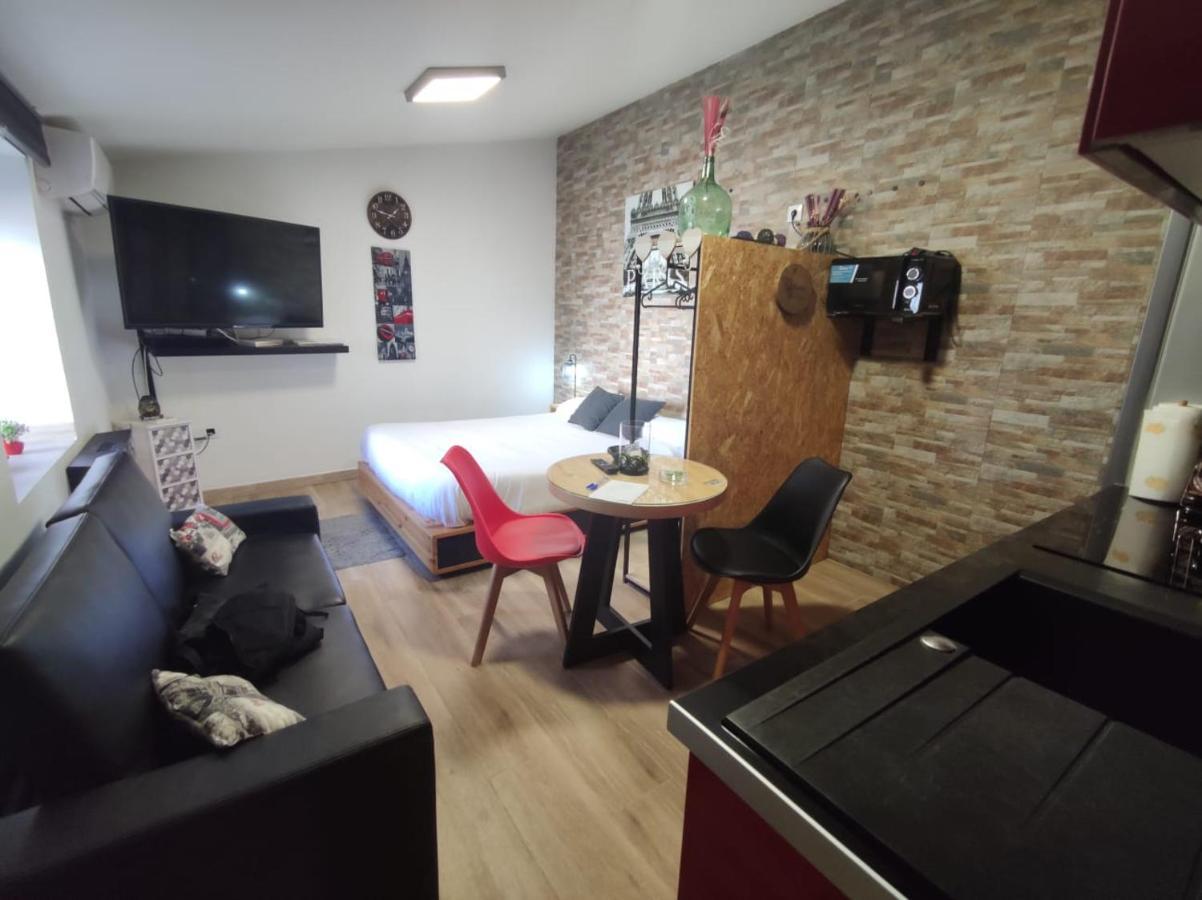 Casa Rural La Zzinetina Con Jacuzzi Константіна Екстер'єр фото